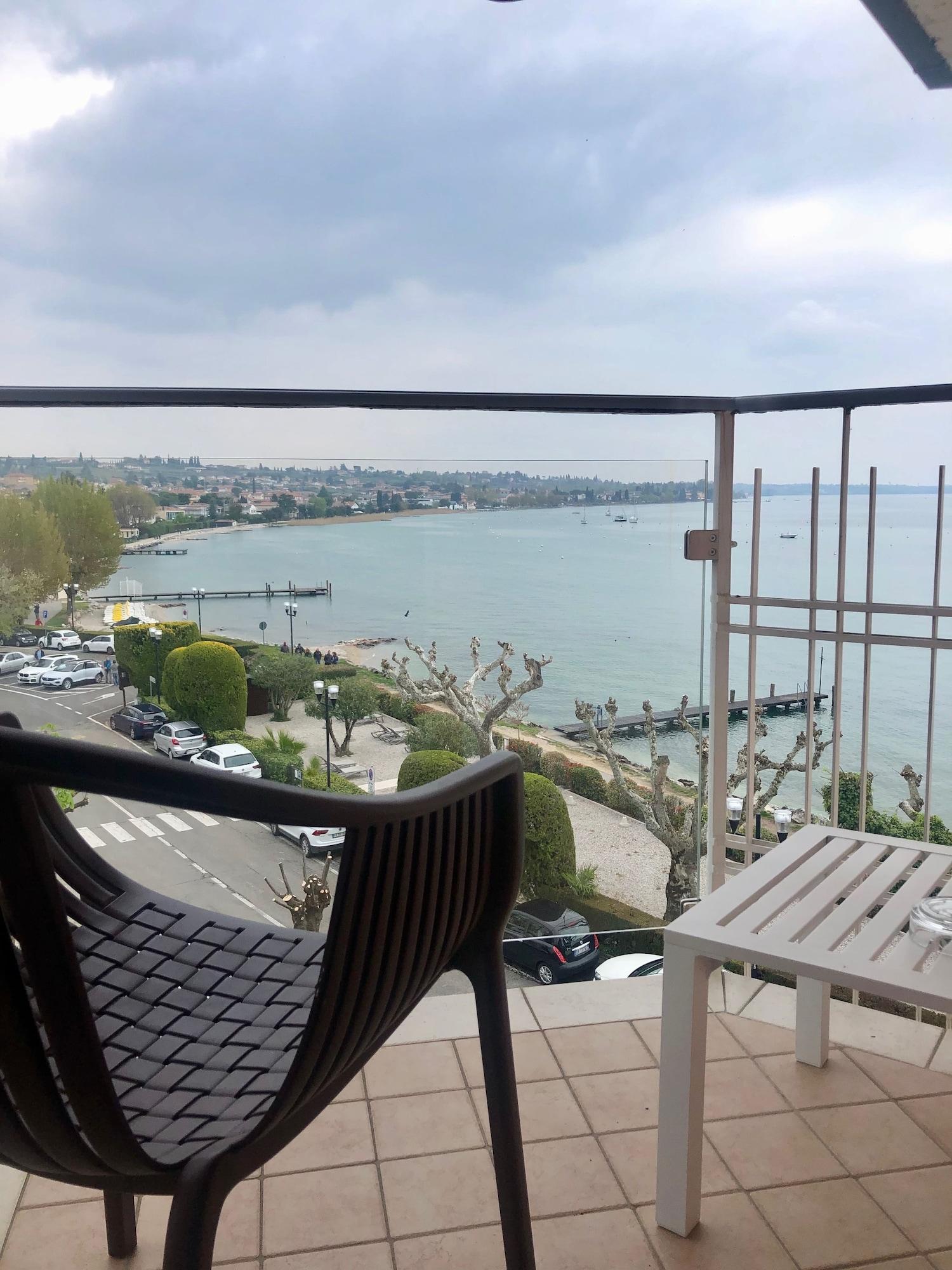 Kriss Internazionale Hotel Μπαρντολίνο Εξωτερικό φωτογραφία