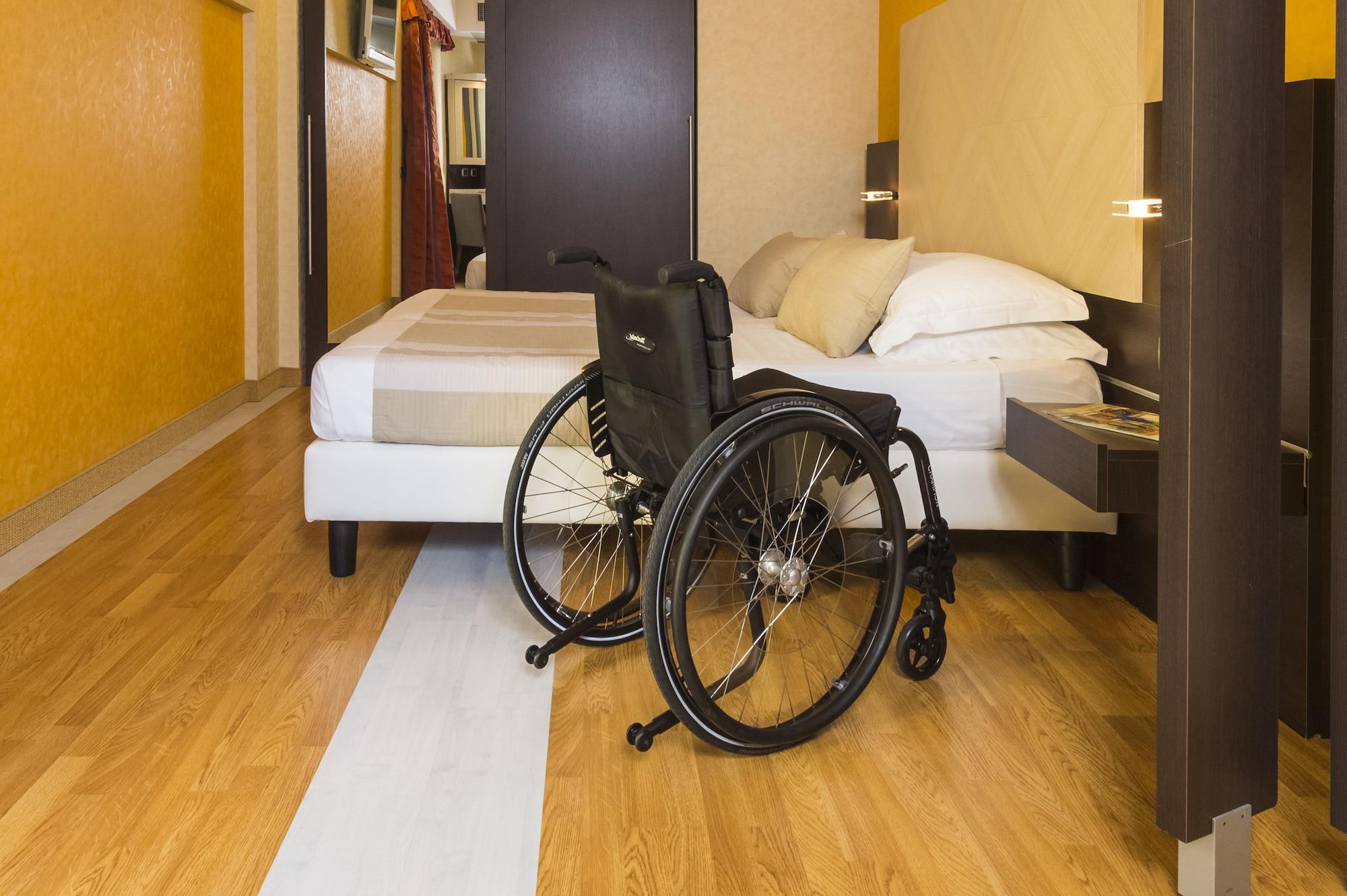 Kriss Internazionale Hotel Μπαρντολίνο Εξωτερικό φωτογραφία