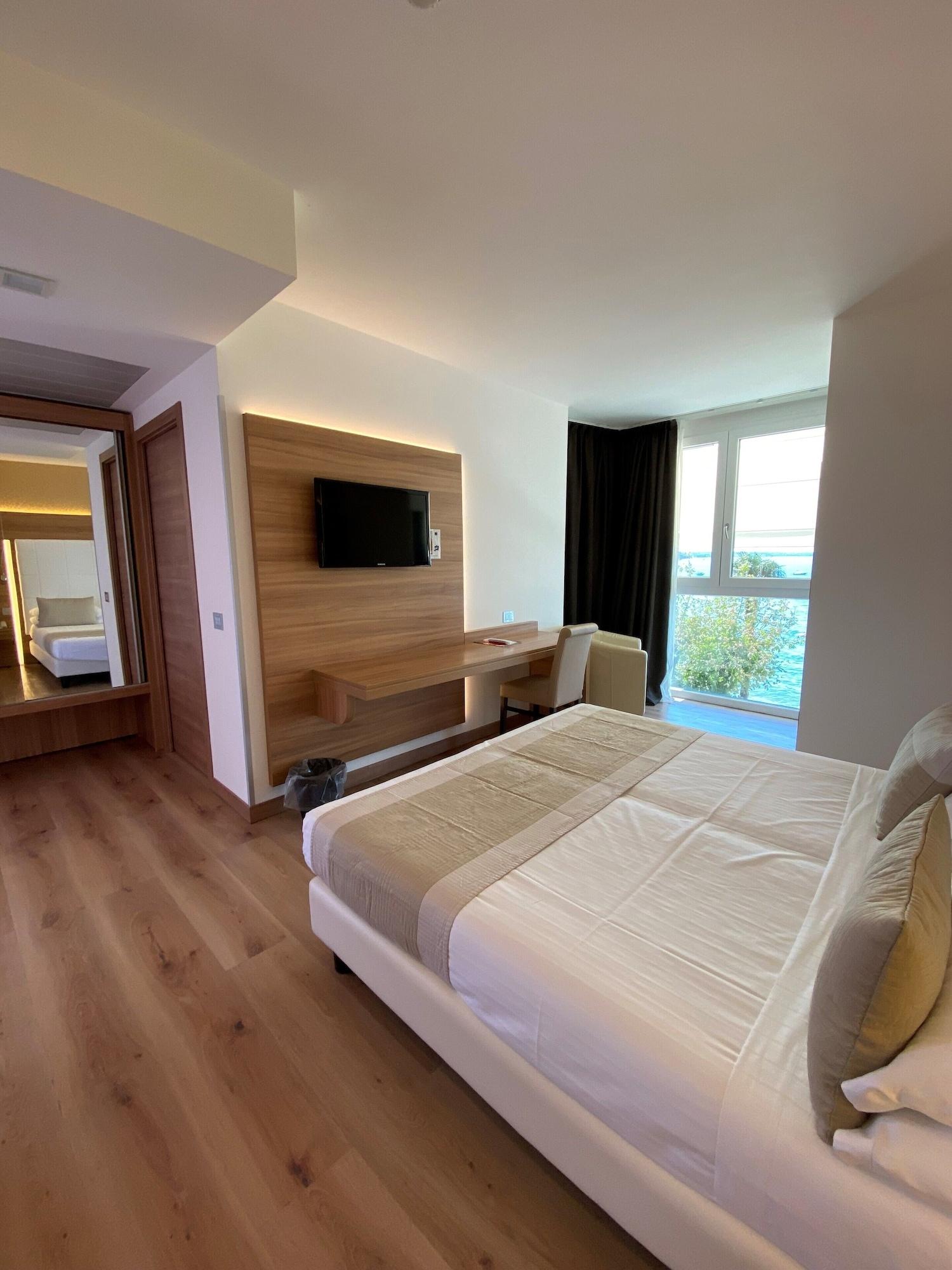 Kriss Internazionale Hotel Μπαρντολίνο Εξωτερικό φωτογραφία