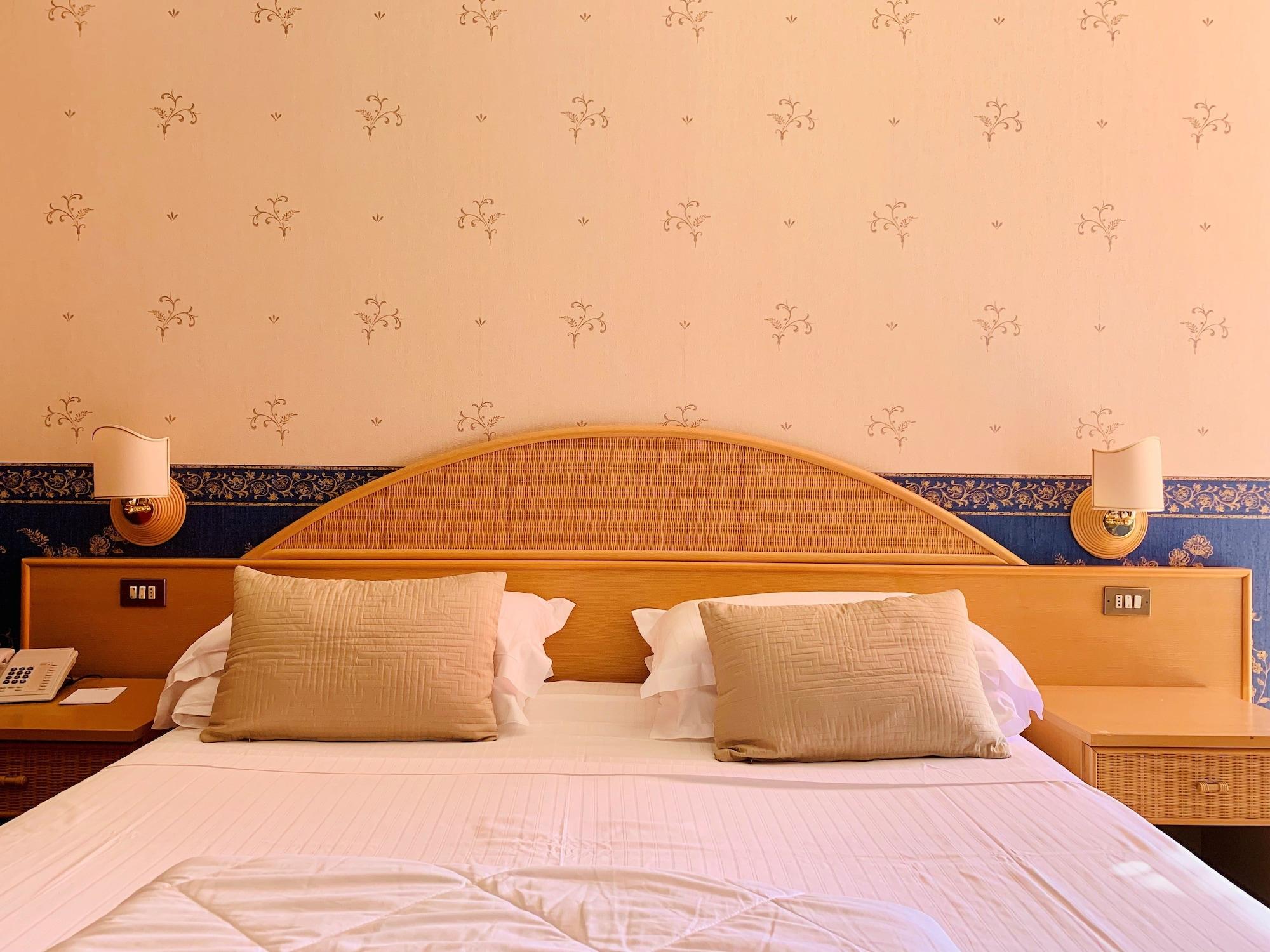 Kriss Internazionale Hotel Μπαρντολίνο Εξωτερικό φωτογραφία