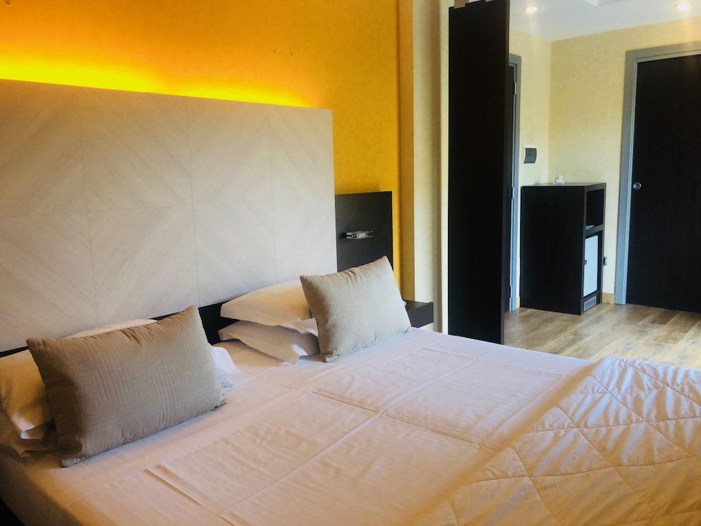 Kriss Internazionale Hotel Μπαρντολίνο Εξωτερικό φωτογραφία