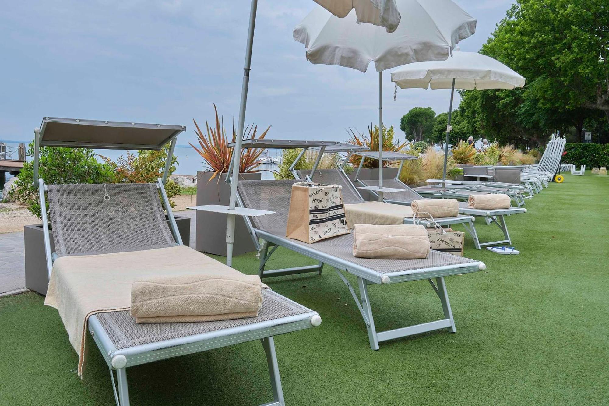 Kriss Internazionale Hotel Μπαρντολίνο Εξωτερικό φωτογραφία