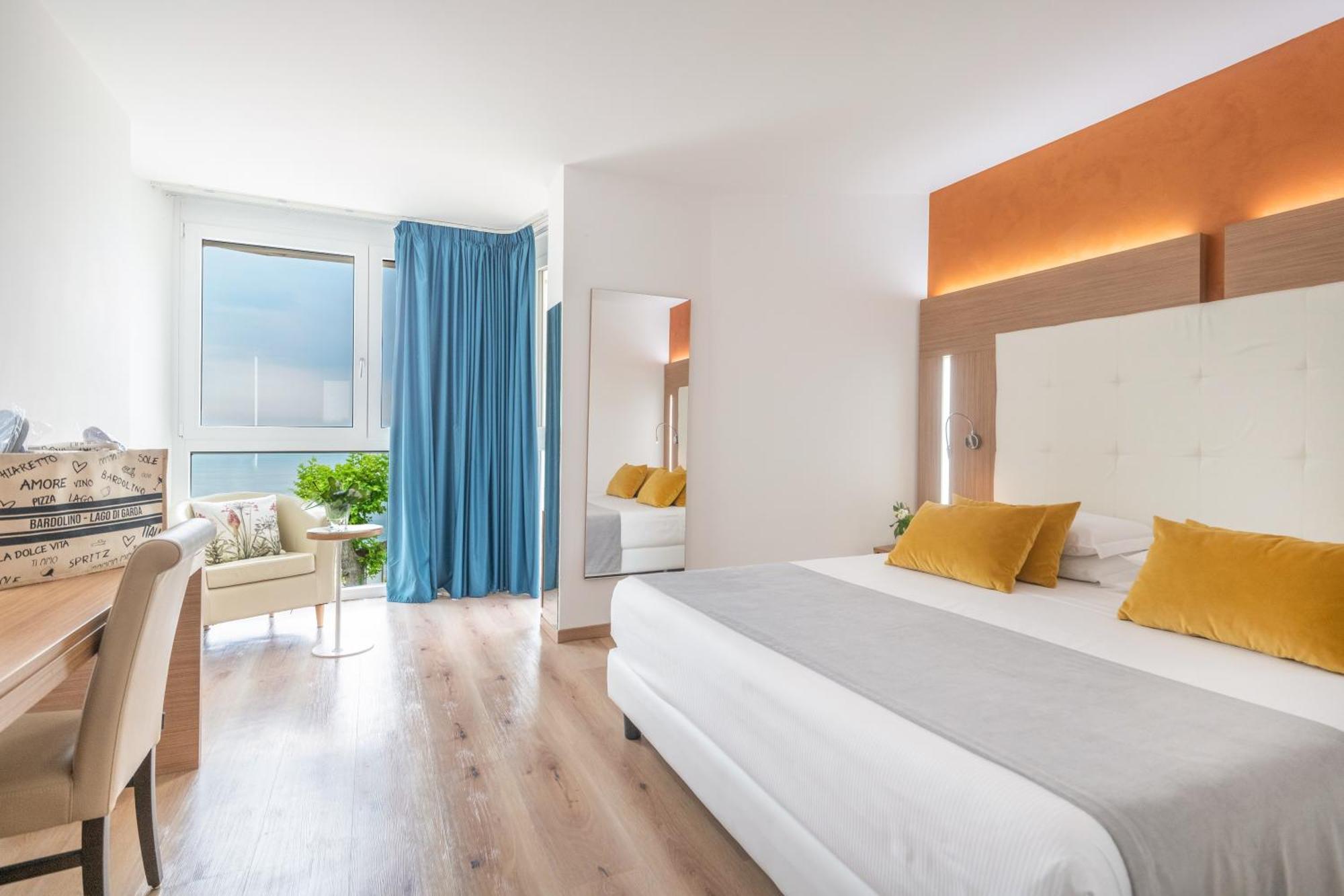 Kriss Internazionale Hotel Μπαρντολίνο Εξωτερικό φωτογραφία