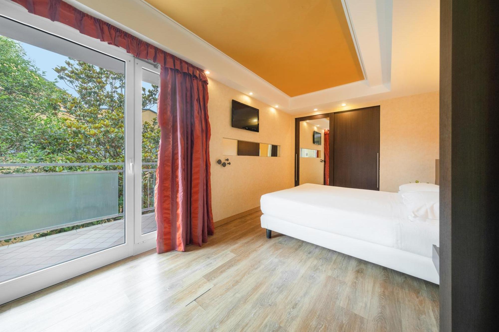 Kriss Internazionale Hotel Μπαρντολίνο Εξωτερικό φωτογραφία