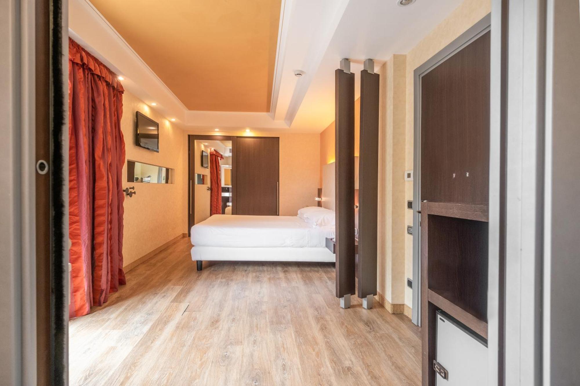 Kriss Internazionale Hotel Μπαρντολίνο Εξωτερικό φωτογραφία