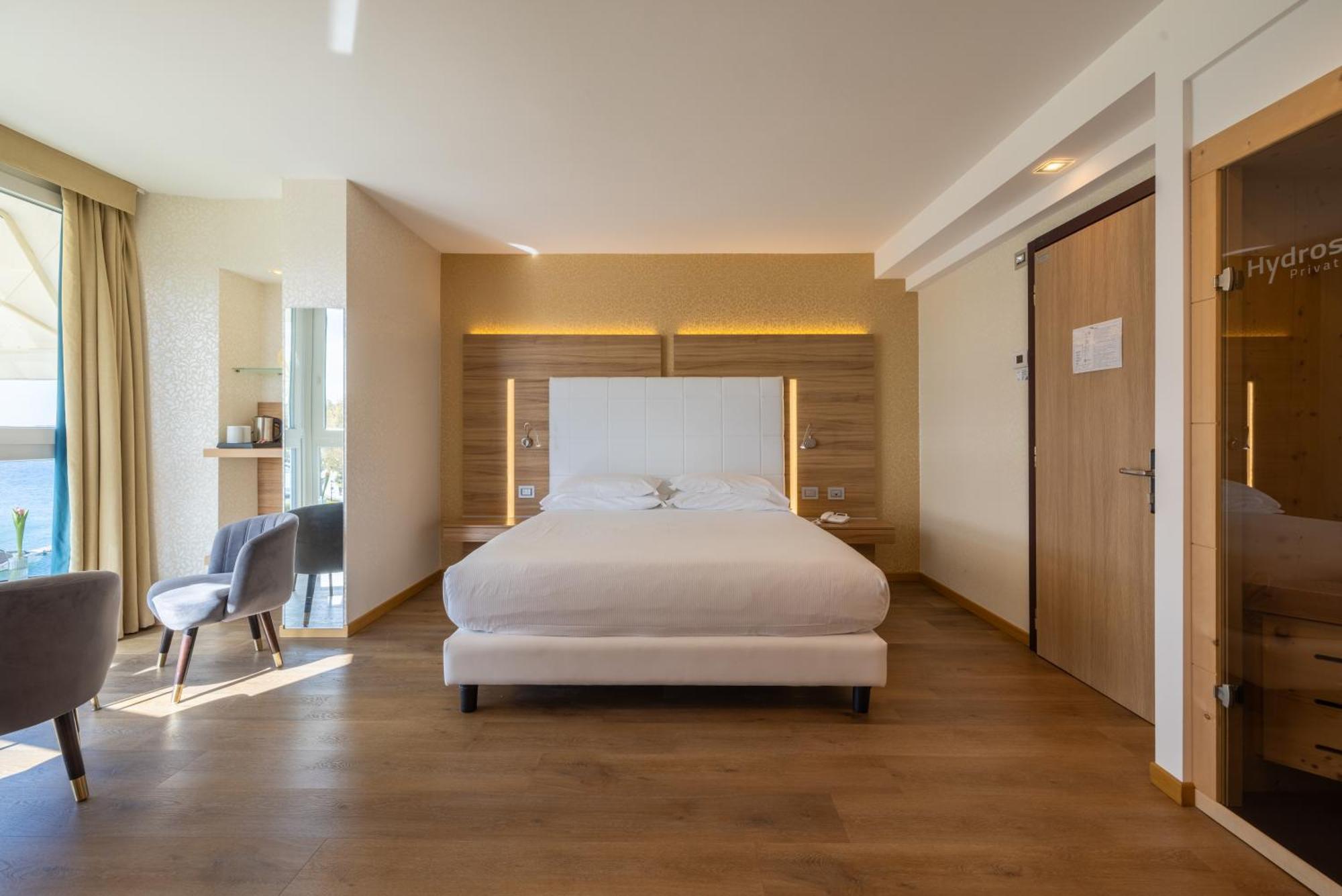Kriss Internazionale Hotel Μπαρντολίνο Εξωτερικό φωτογραφία
