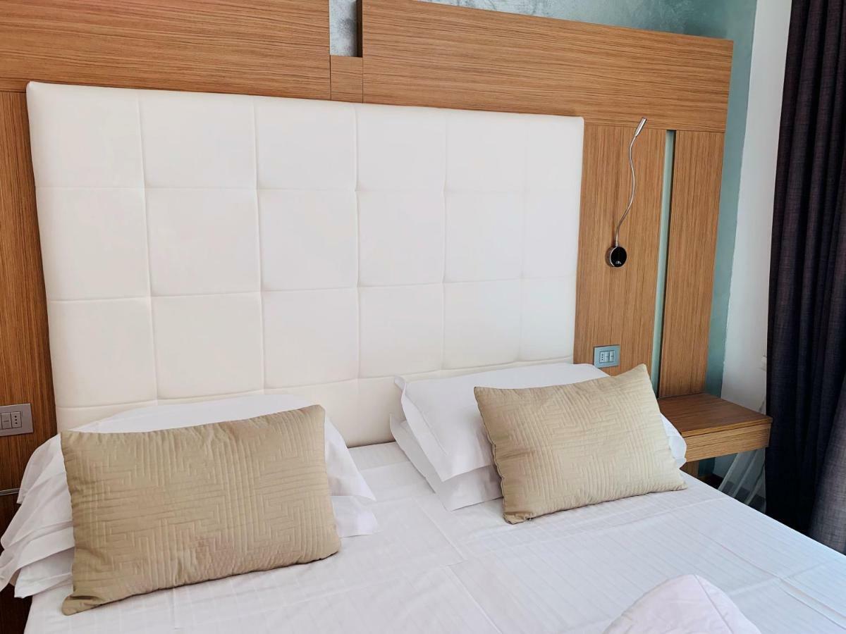 Kriss Internazionale Hotel Μπαρντολίνο Εξωτερικό φωτογραφία